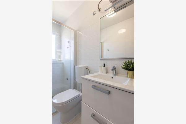 Apartment A1, for 5 persons