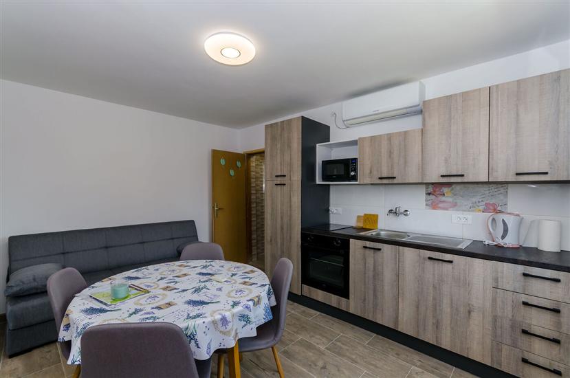 Apartment A1, for 3 persons