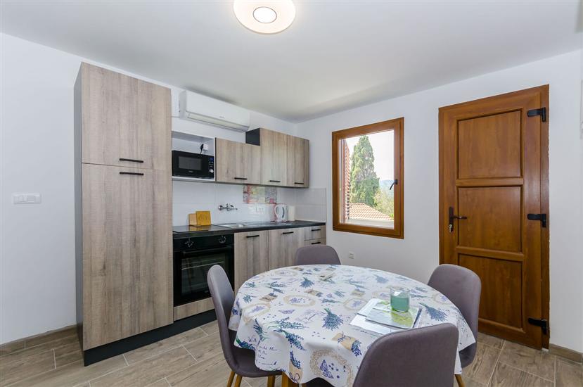 Apartment A1, for 3 persons