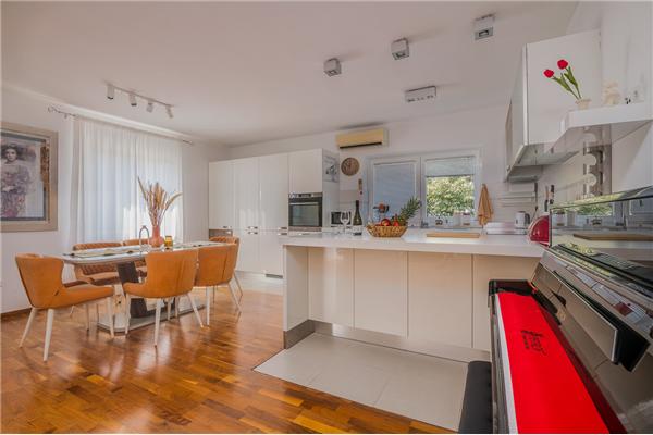 Apartment A1, for 5 persons