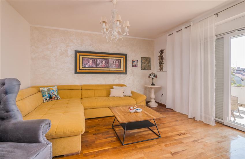 Apartment A1, for 5 persons