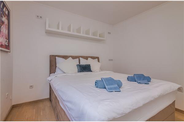 Apartment A1, for 5 persons