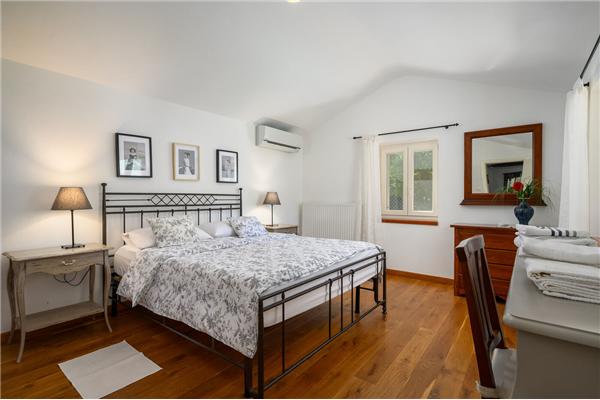 House K1, for 8 persons