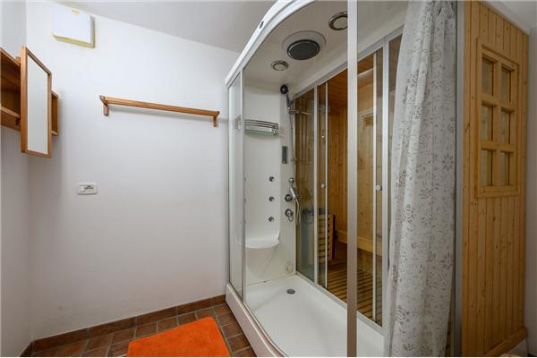 House K1, for 8 persons