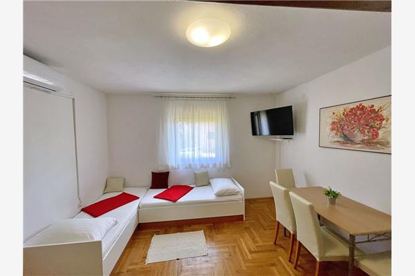 Apartment A1, for 4 persons