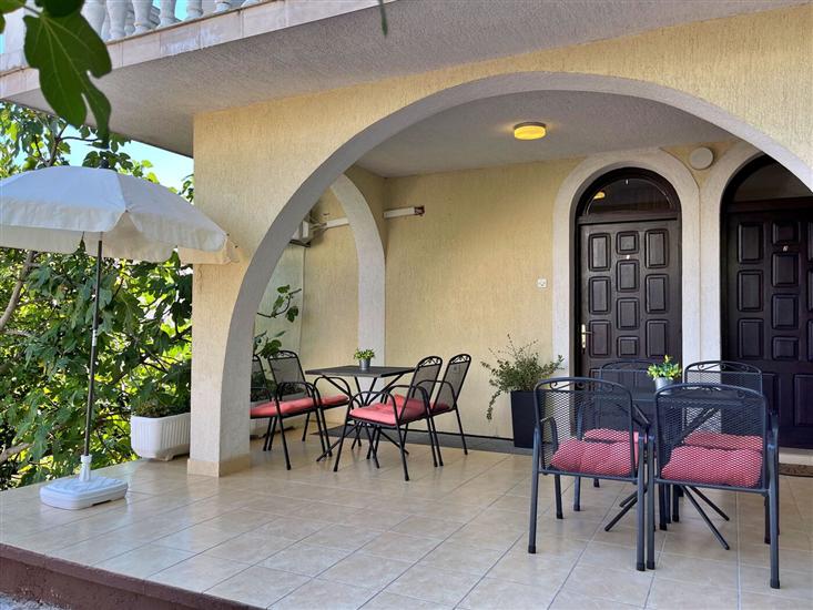 Apartment A1, for 4 persons