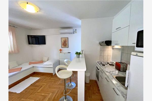 Apartment A2, for 4 persons