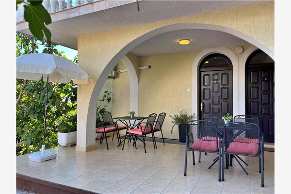 Apartment A2, for 4 persons