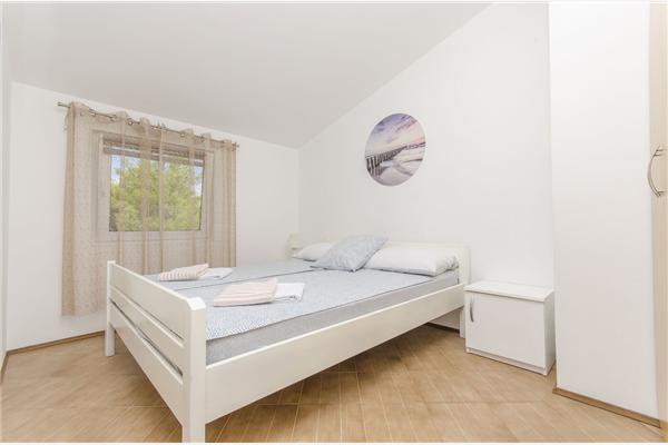 Apartment A2, for 6 persons