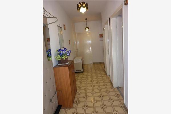 Apartment A1, for 5 persons