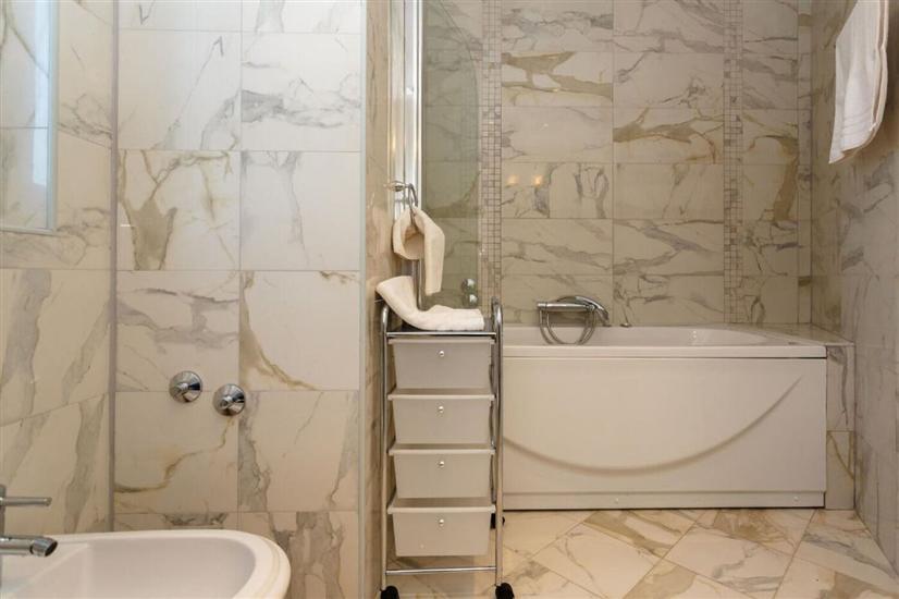 Apartman A2, na 7 osebe