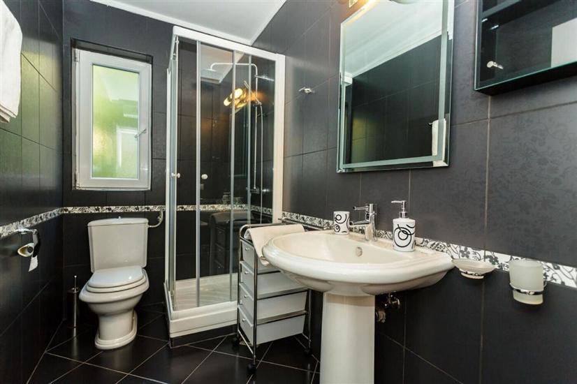 Apartman A2, na 7 osebe