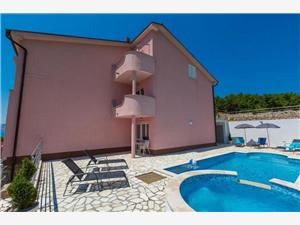 Apartment Black&white Klenovica (Novi Vinodolski), Size 150.00 m2, Accommodation with pool, Airline distance to the sea 150 m