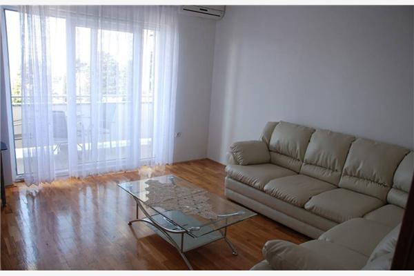 Apartment A4, for 5 persons