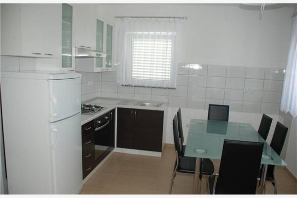 Apartment A4, for 5 persons
