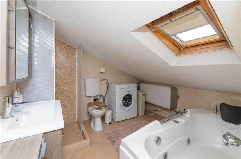 House K1, for 7 persons