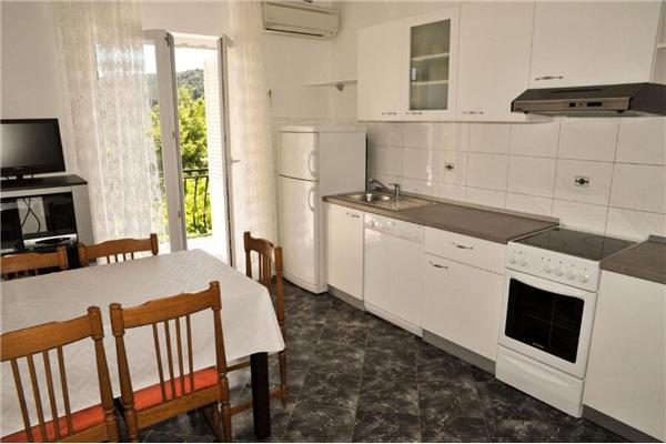 Apartment A1, for 5 persons