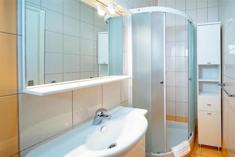 Apartment A2, for 6 persons