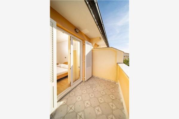 Apartment A3, for 5 persons