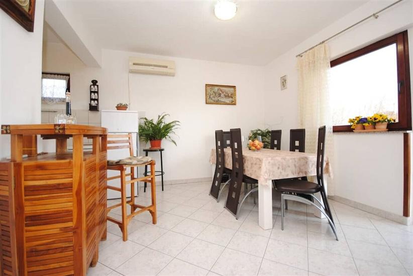 Apartment A1, for 6 persons