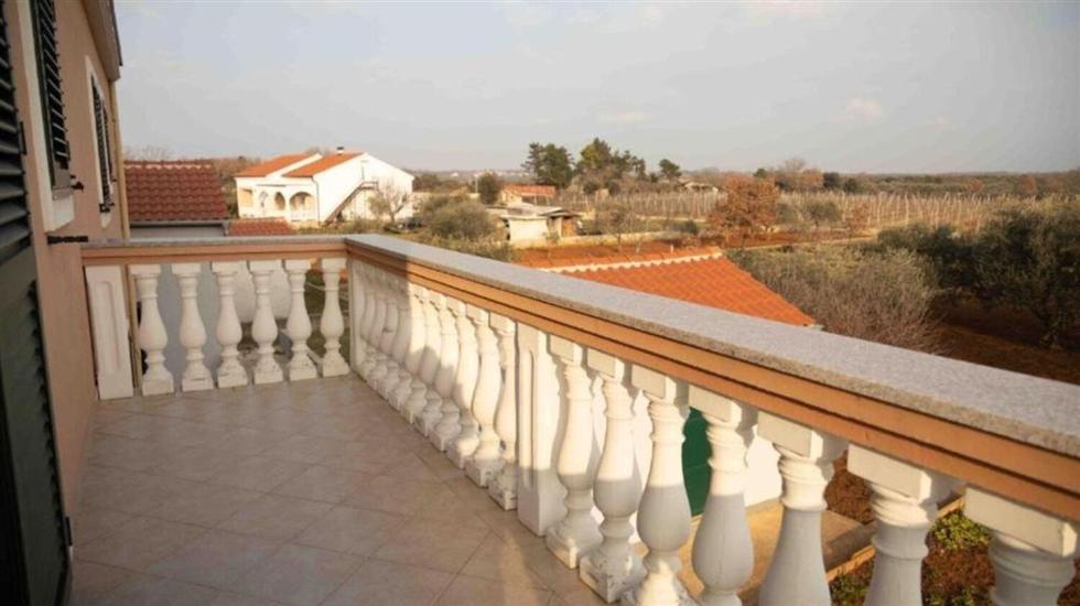 House K1, for 10 persons