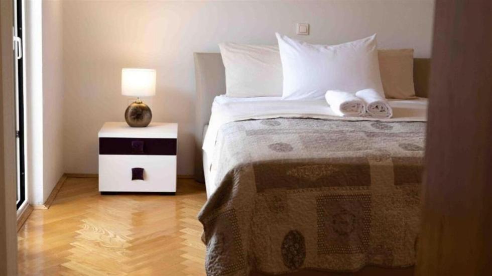 House K1, for 10 persons