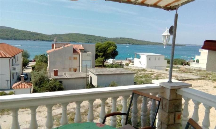 Apartment A5, for 4 persons