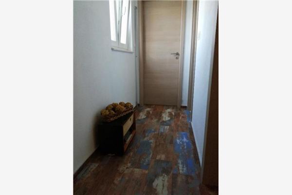 Room S1, for 4 persons