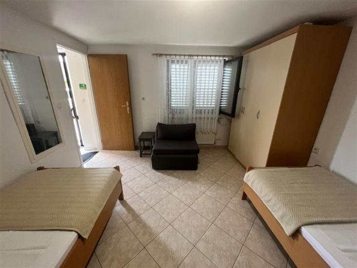 Apartment A2, for 4 persons