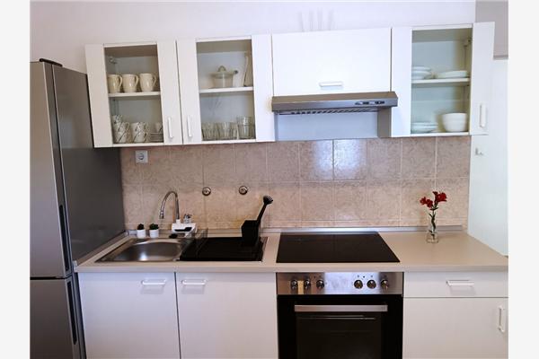 Apartment A1, for 5 persons