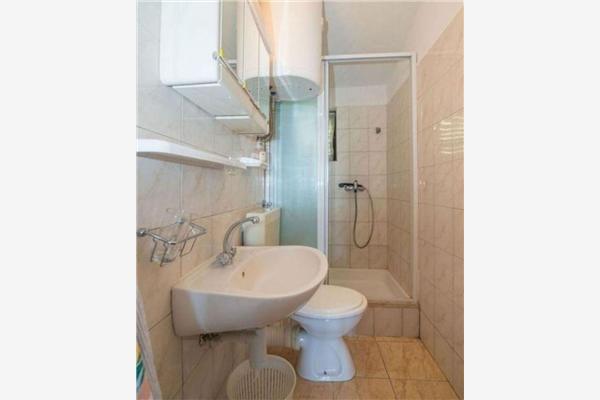 Apartment A2, for 5 persons