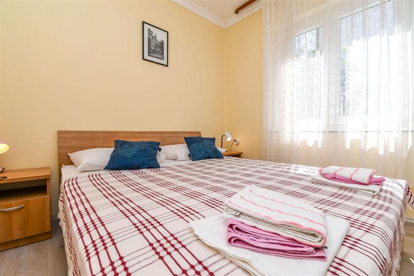 Apartment A4, for 5 persons