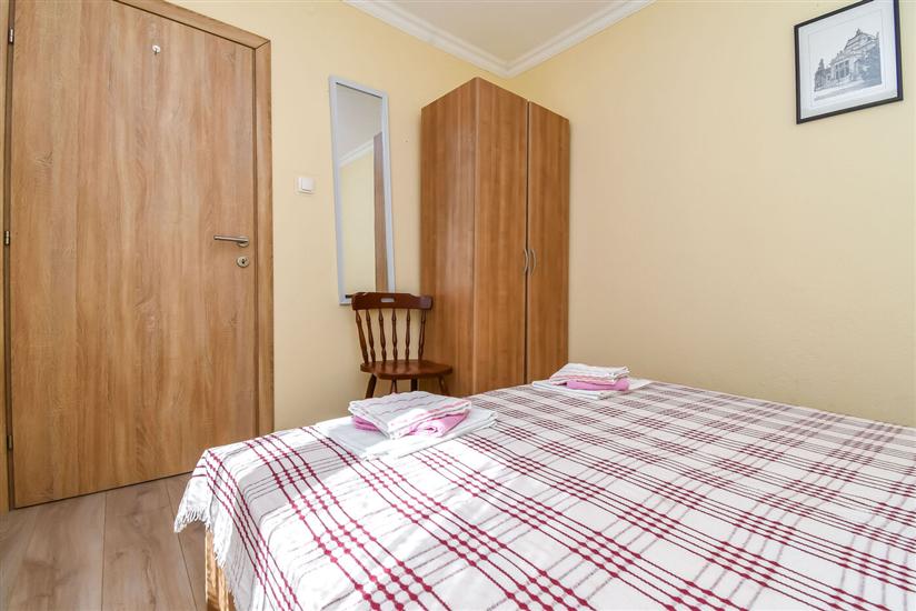 Apartment A4, for 5 persons