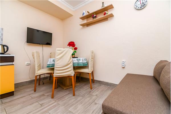 Apartment A4, for 5 persons