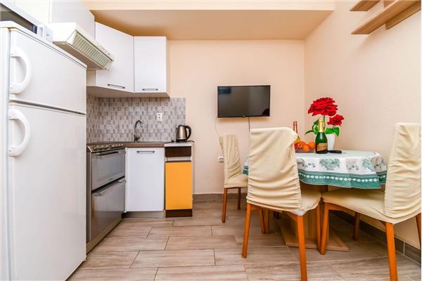 Apartment A4, for 5 persons