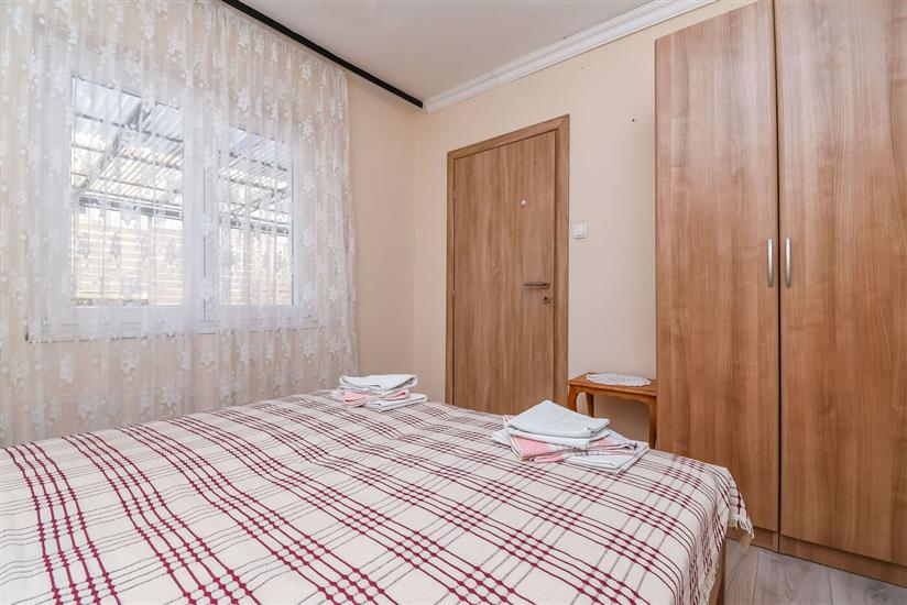 Apartment A6, for 5 persons