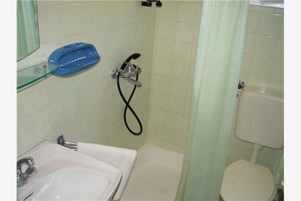 Apartment A1, for 6 persons