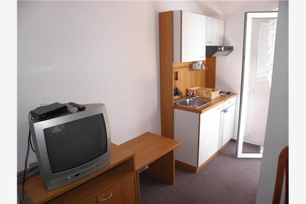 Apartment A8, for 6 persons