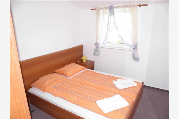 Apartment A8, for 6 persons