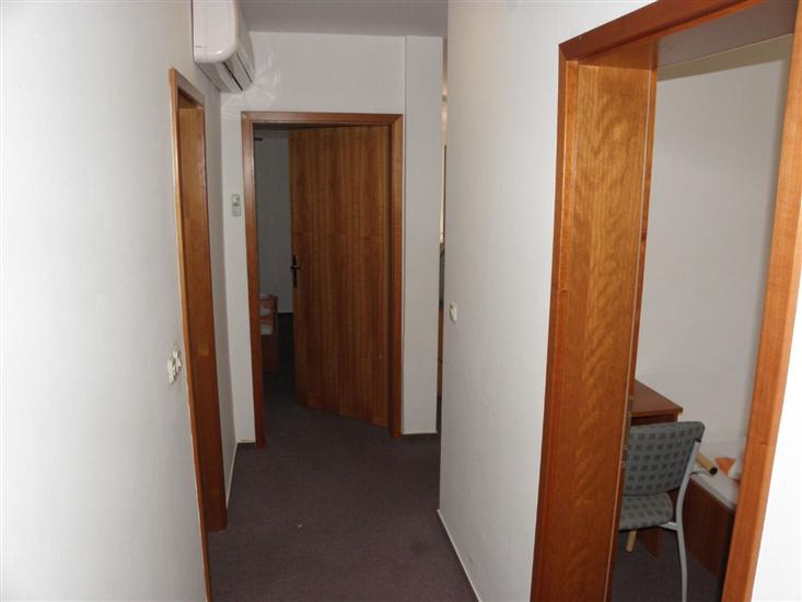 Apartment A16, for 6 persons