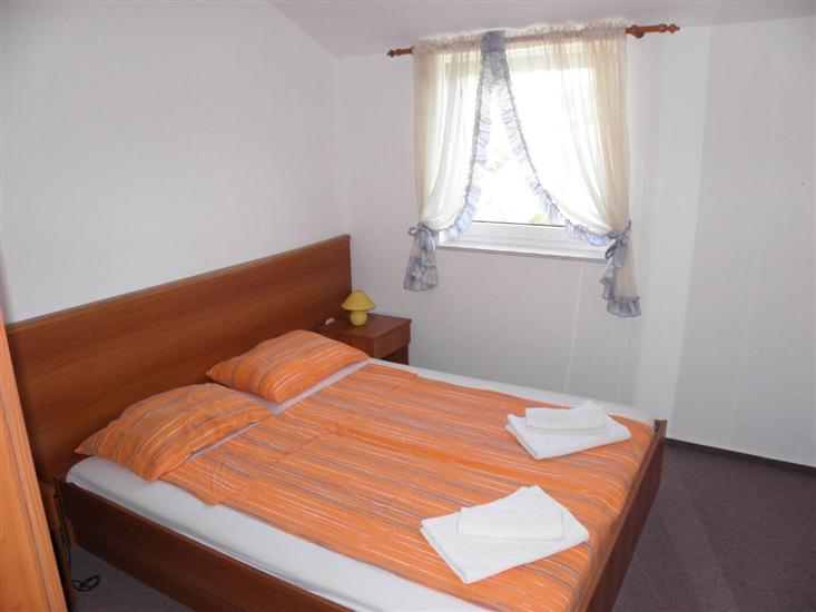 Apartment A16, for 6 persons