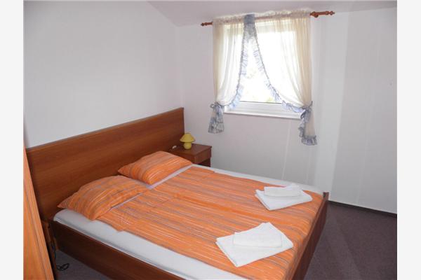 Apartment A16, for 6 persons