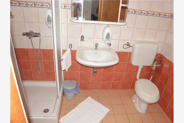 Apartment A16, for 6 persons