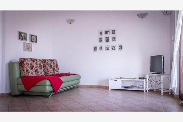 Apartment A1, for 5 persons