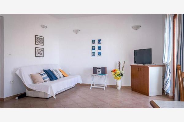 Apartment A2, for 5 persons