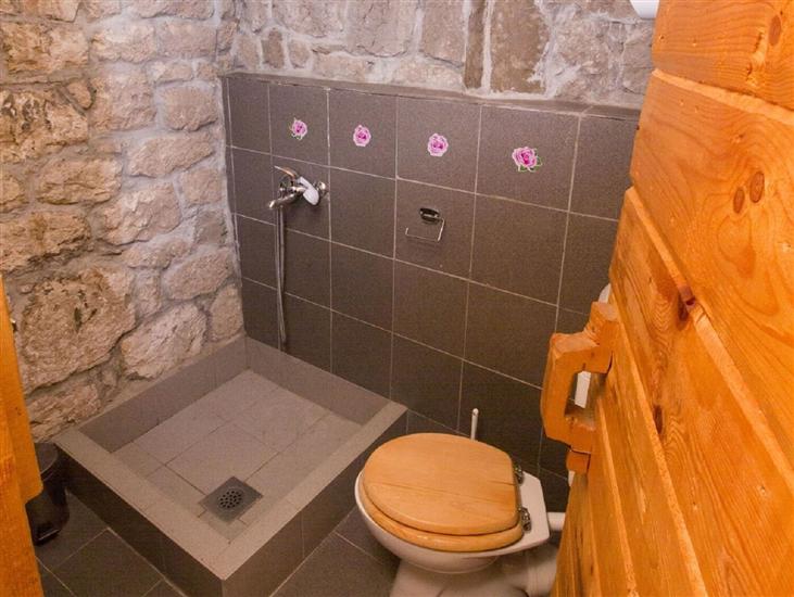 House K1, for 8 persons