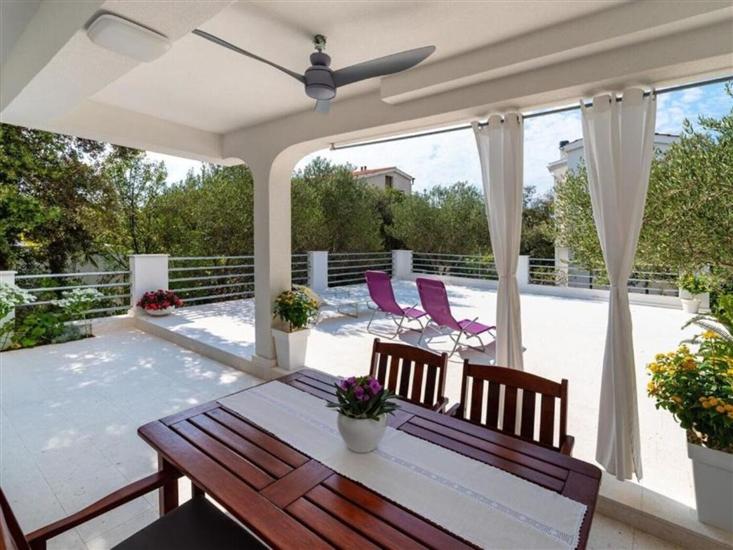 Apartman A1, na 5 osebe