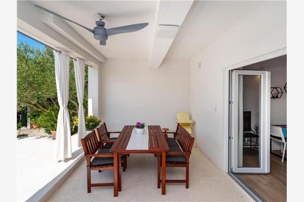 Apartman A1, na 5 osebe