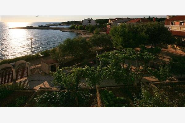 Apartment A7, for 4 persons