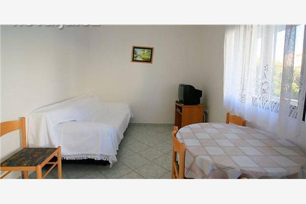 Apartment A7, for 4 persons